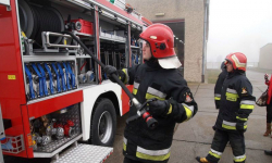 Większość z nas pozytywnie ocenia działania strażaków