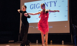 Najlepsi ze statuetkami Gigantów