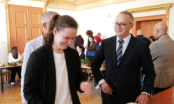 Do listy stypendystów Starosty Średzkiego dołączyło kolejnych 19 uczniów