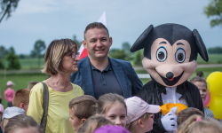 Gminny Dzień Dziecka w Ujeździe Górnym – Radość i Zabawa dla Najmłodszych!