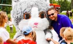 Radość, zabawa i książki – Gminny Dzień Dziecka w Ujeździe Górnym